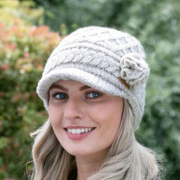 Aran Trellis Design Peak Hat Oatmeal