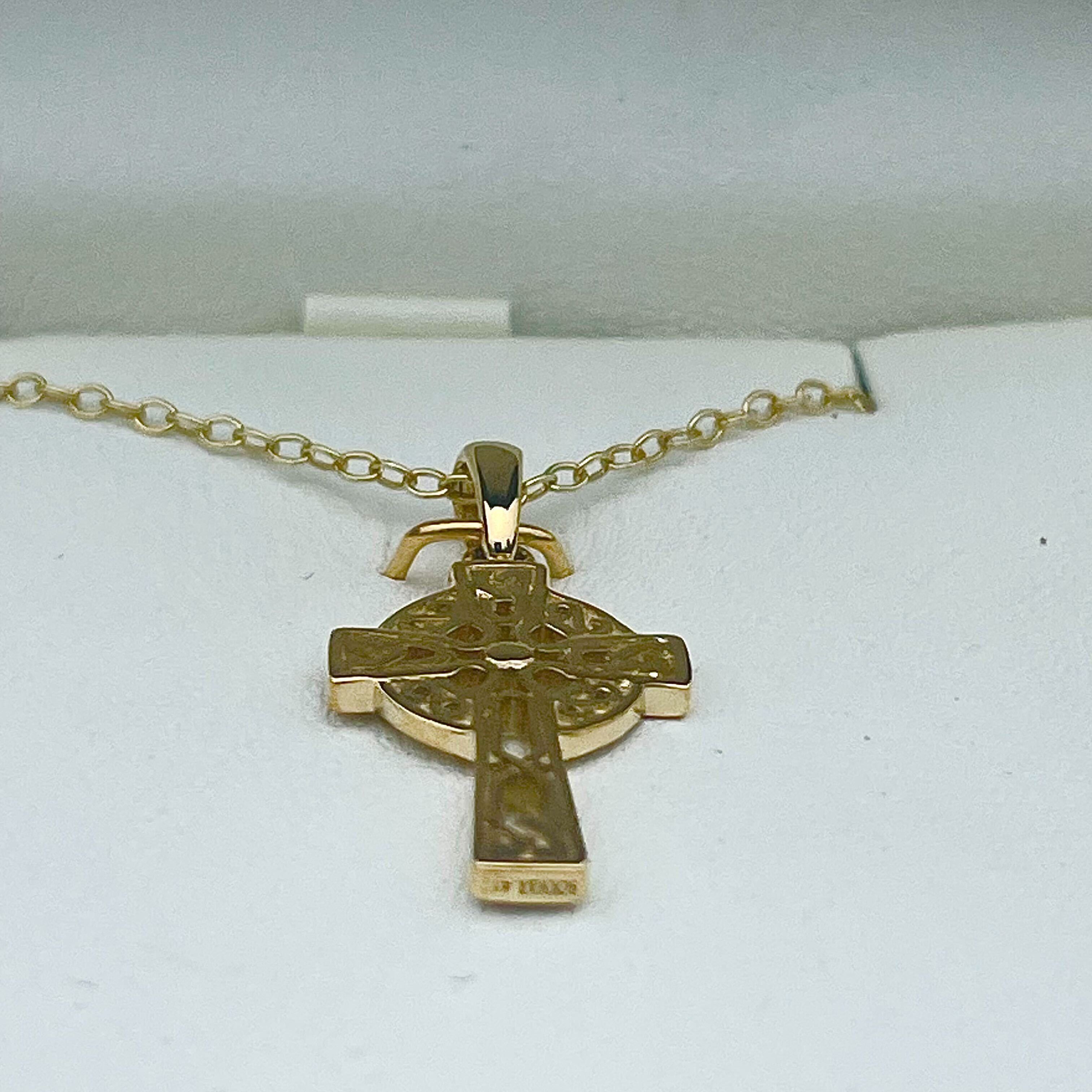 Classic 10K Gold Small Celtic Cross Pendant