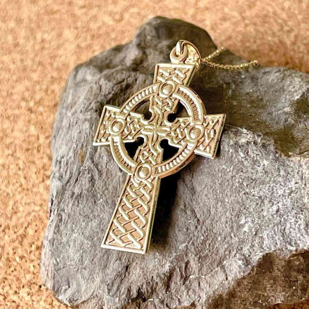 10k Yellow Gold Traditional Celtic Cross