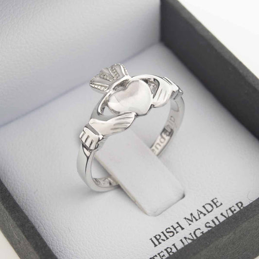 Gents Sterling Silver Claddagh Ring